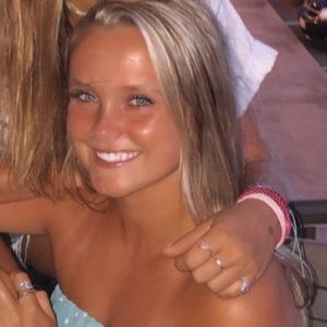 Meet your Posher, Kendall